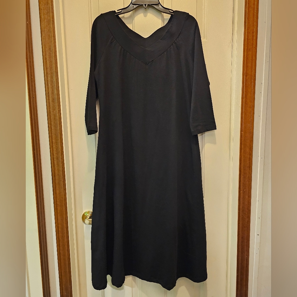 EUC Elegant Black Women's Dress - L